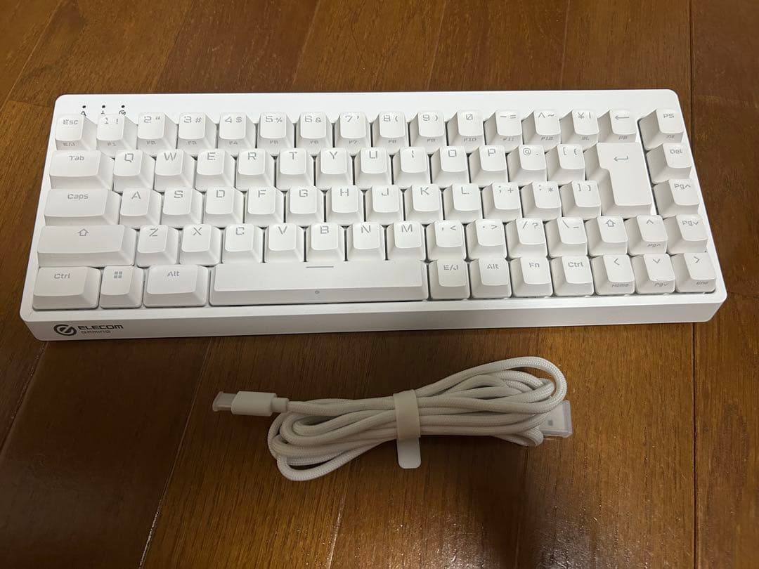 VK600A 65%ホワイトキーボード 本体