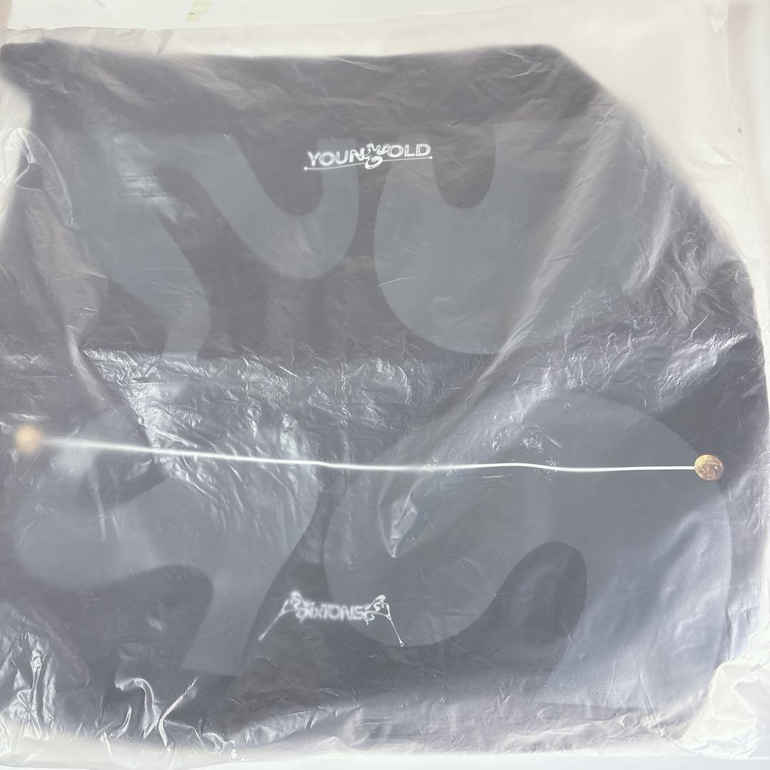 SixTONES YOUNGOLD. ショッピングバッグ トートバッグ