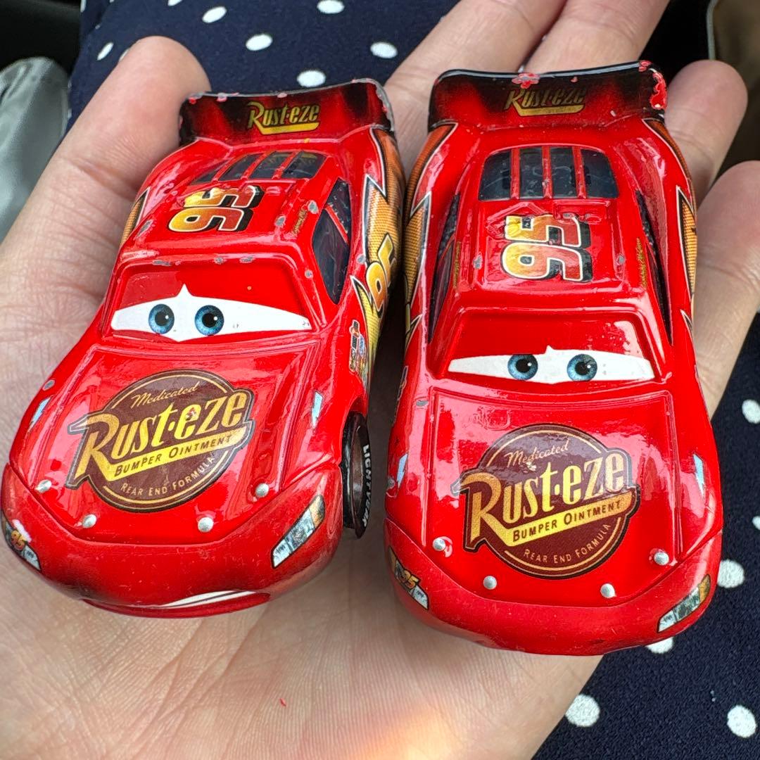 カーズ　マテル　ミニカー　バーンライトマックイーン　カーズトゥーン　焦げ