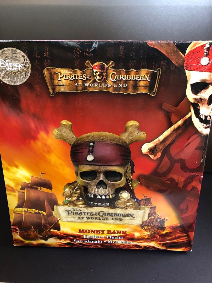 Disney Pirates of the Caribbean 貯金箱