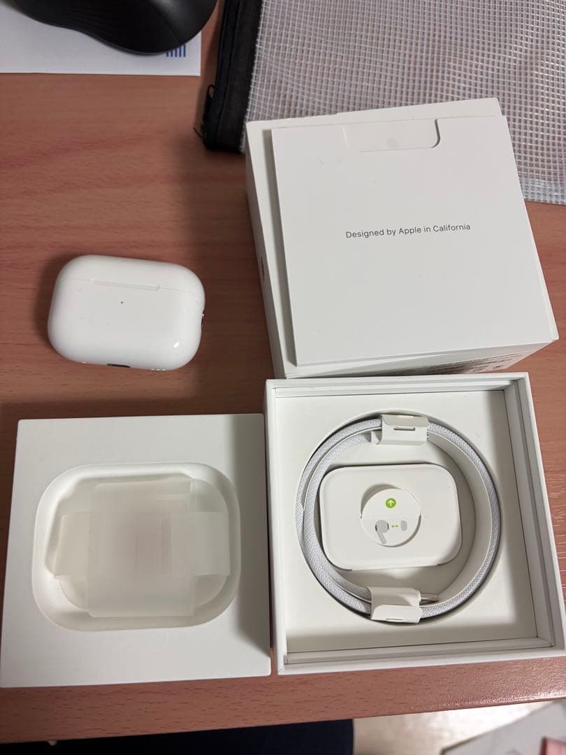 AirPods Pro第2世代 USB C本体 充電ケース付き　イヤーチップ❌