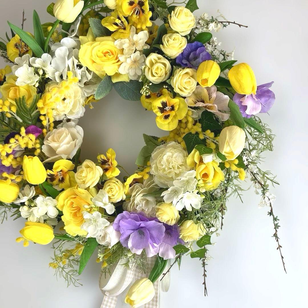 『スプリングガーデン』　 チューリップとパンジーの大っきいリース　オススメ‼️